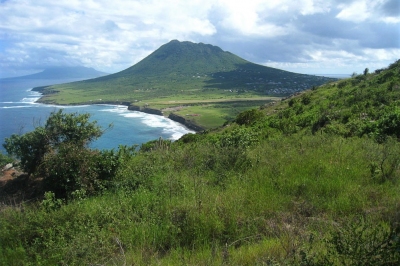 The Quill, St. Eustatius\\\' dormant volcano (Walter Hellebrand)  CC BY-SA 
Informazioni sulla licenza disponibili sotto 'Prova delle fonti di immagine'