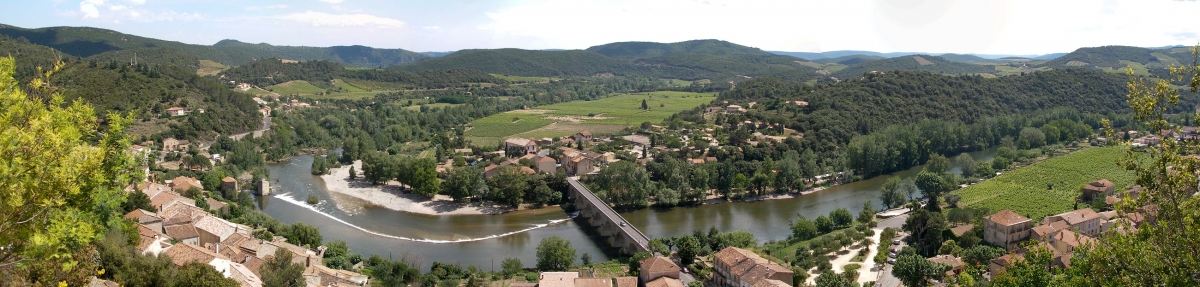 River Orb panorama (Thomas Quine)  [flickr.com]  CC BY-SA 
Informazioni sulla licenza disponibili sotto 'Prova delle fonti di immagine'