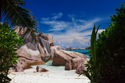 Anse Cocos, La Digue, Seychelles (Jean-Marie Hullot)  [flickr.com]  CC BY 
Informazioni sulla licenza disponibili sotto 'Prova delle fonti di immagine'