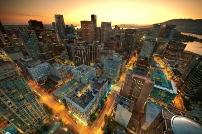 Downtown Vancouver Sunset (Magnus Larsson)  [flickr.com]  CC BY-SA 
Informazioni sulla licenza disponibili sotto 'Prova delle fonti di immagine'