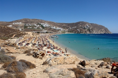 Elia Beach, Mykonos (NervousEnergy)  [flickr.com]  CC BY-SA 
Informazioni sulla licenza disponibili sotto 'Prova delle fonti di immagine'