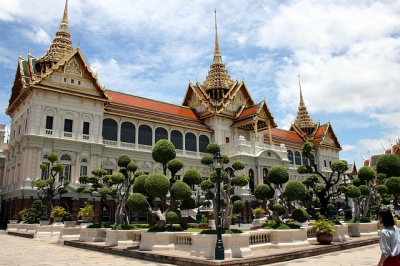 Grand Palace (Esteban Chiner)  [flickr.com]  CC BY-SA 
Informazioni sulla licenza disponibili sotto 'Prova delle fonti di immagine'