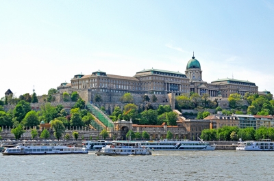 Hungary-0025 - Buda Castle (Dennis Jarvis)  [flickr.com]  CC BY-SA 
Informazioni sulla licenza disponibili sotto 'Prova delle fonti di immagine'