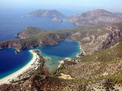 Ölüdeniz (Philippe Perreaux)  [flickr.com]  CC BY 
Informazioni sulla licenza disponibili sotto 'Prova delle fonti di immagine'