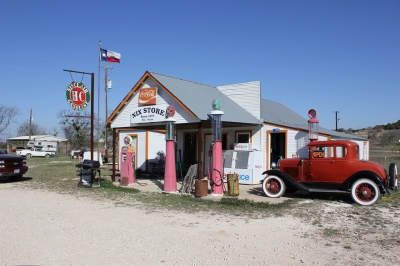 Nix General Store, Nix, Texas - Explore (#7!) (Nicolas Henderson)  [flickr.com]  CC BY 
Informazioni sulla licenza disponibili sotto 'Prova delle fonti di immagine'