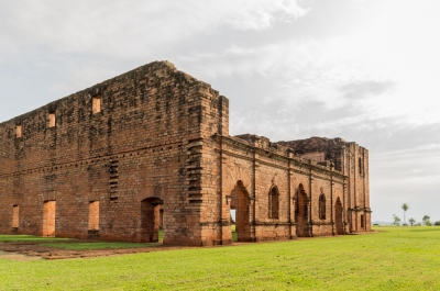 Ruinas de trinidad (Niels Mickers)  [flickr.com]  CC BY 
Informazioni sulla licenza disponibili sotto 'Prova delle fonti di immagine'