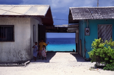 The Marshall Islands - Majuro - Window (Stefan Lins)  [flickr.com]  CC BY 
Informazioni sulla licenza disponibili sotto 'Prova delle fonti di immagine'