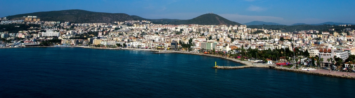 The port in Kusadasi Turkey (jpitha)  [flickr.com]  CC BY-SA 
Informazioni sulla licenza disponibili sotto 'Prova delle fonti di immagine'